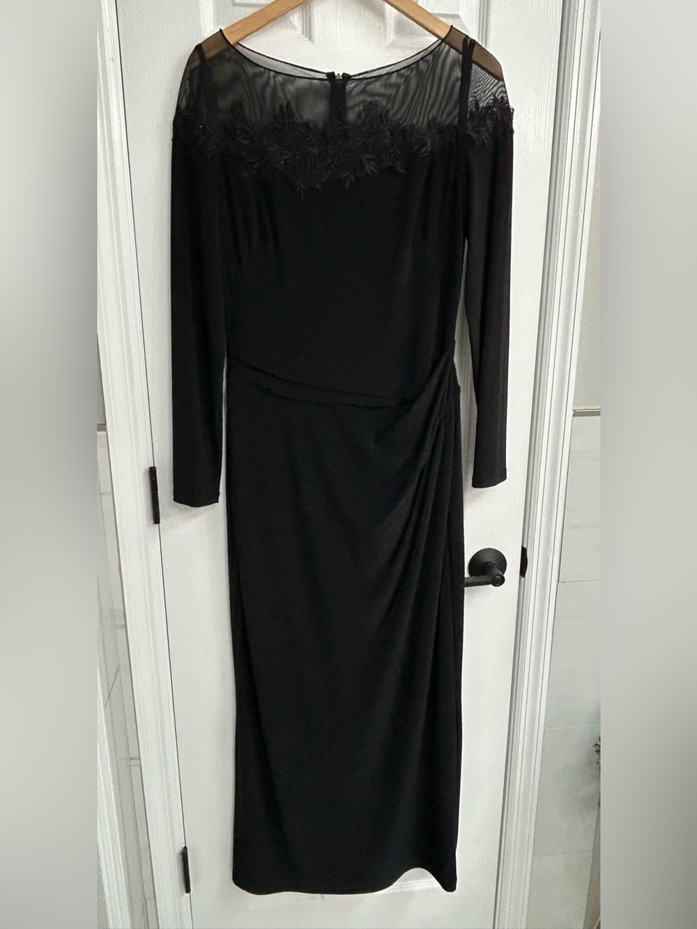 RALPH LAUREN Elegant Black Long Sleeve Evening Dress